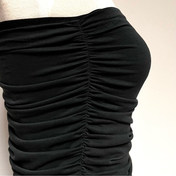 Alice + Olivia Strapless Dress SZ Small Mini Bodycon Ruched Black Modal LBD NYE - Picture 6 of 9